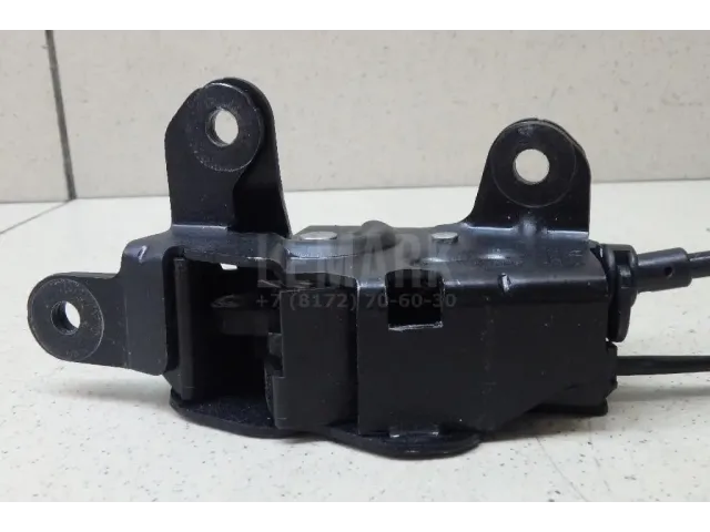 Замок багажника для  CASE SV300 2012