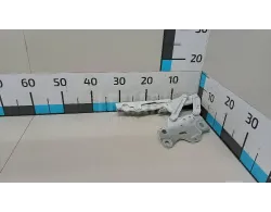Петля капота левая