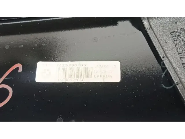 Накладка двери задней правой для  Chevrolet Silverado IV 2019-2022