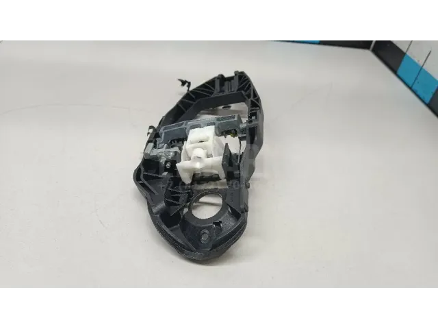 Кронштейн ручки для  Ford Kuga 2008-2012