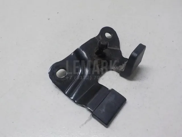 Кронштейн (сопут. товар) для  BMW 4-serie G22/G23 2020