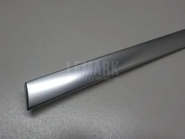 Накладка двери задней левой для  Chevrolet Suburban 1992-2006