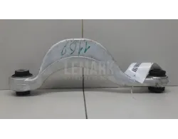 Рычаг задний верхний левый