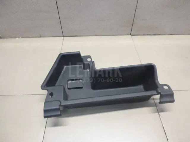 Контейнер в багажник