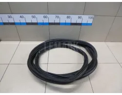 Уплотнитель багажника