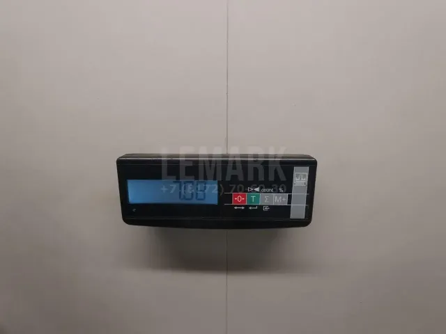 Стекло двери багажника
