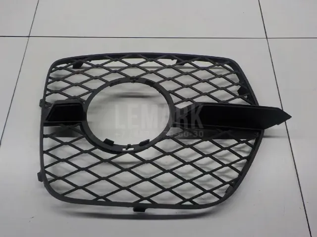Решетка в бампер правая для  BMW 3-serie F30/F31/F80 2011-2020