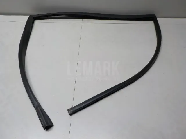 Уплотнитель стекла двери для  BAIC X55 2022