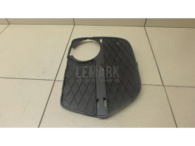 Решетка в бампер левая для  BMW X1 E84 2009-2015