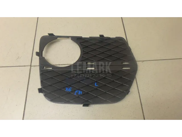 Решетка в бампер левая для  BMW X1 E84 2009-2015