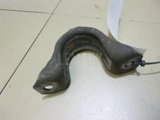 Кронштейн крепления переднего стабилизатора для  Dongfeng DFL4251 2007