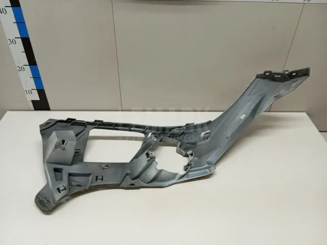 Кронштейн переднего бампера правый для  Changan UNI-T 2020