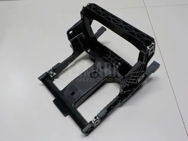 Кронштейн (сопут. товар) для  Ford Focus II 2008-2011