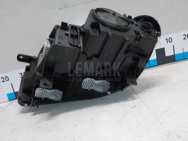Фара правая для  Chevrolet Suburban 2014-2020