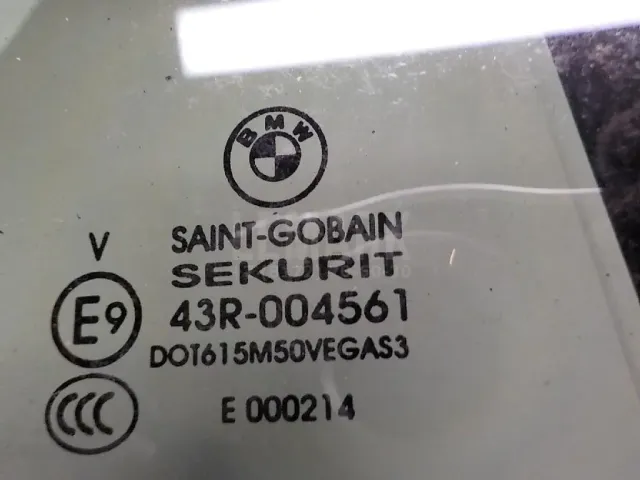 Стекло двери задней правой (форточка) для  Audi A3 [8V] 2013-2020