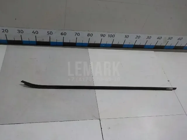 Накладка стекла переднего правого для  Chevrolet Malibu 2012-2016