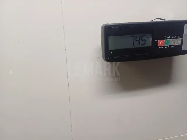 Стекло заднее