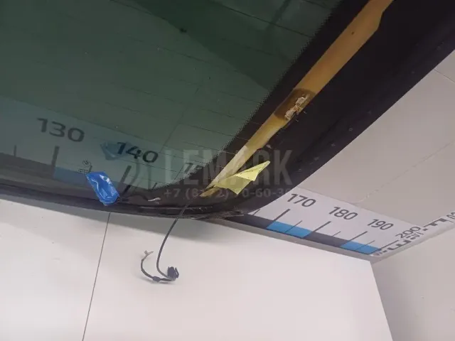 Стекло заднее