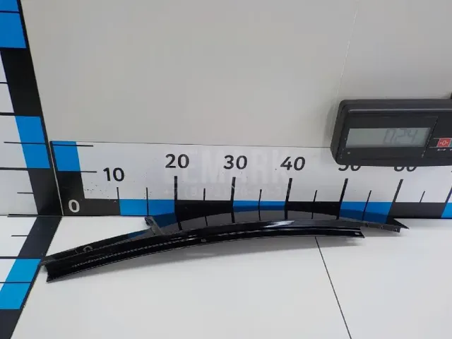 Накладка двери задней левой