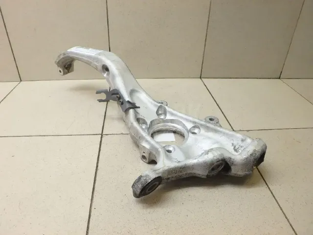 Кулак поворотный передний правый для  Ford Fiesta 2008-2019