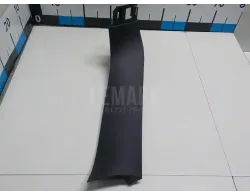 Обшивка двери багажника