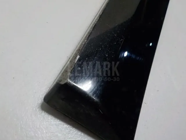 Молдинг передней правой двери для  BMW X1 F48 2014-2022