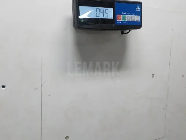 Молдинг передней правой двери для  BMW X1 F48 2014-2022