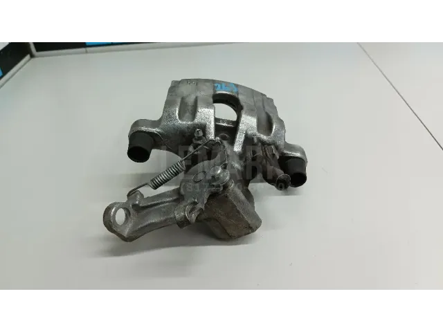 Суппорт тормозной задний правый для  BMW 5-serie F10/F11 2009-2016