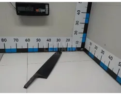 Накладка двери передней левой