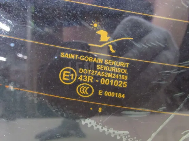 Стекло заднее для  Chevrolet Corvette (C6) 2004-2014