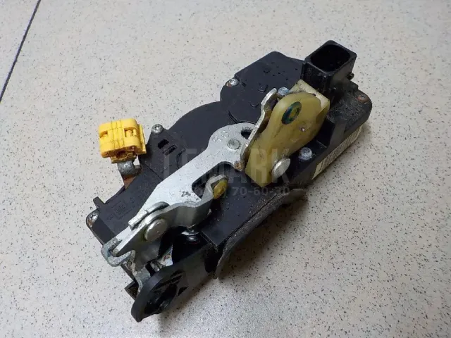 Замок двери передней правой для  BMW 3-serie E92/E93 2006-2012
