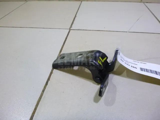 Петля двери для  Citroen C-Crosser 2008-2013