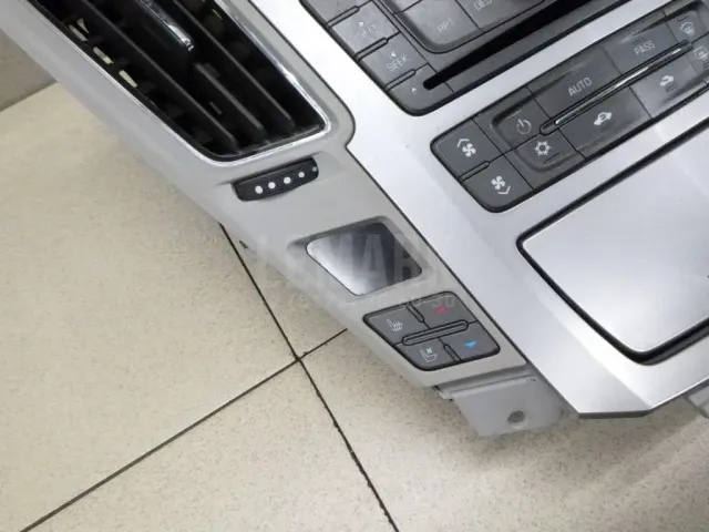 Блок управления климатической установкой для  BAW M7 2022