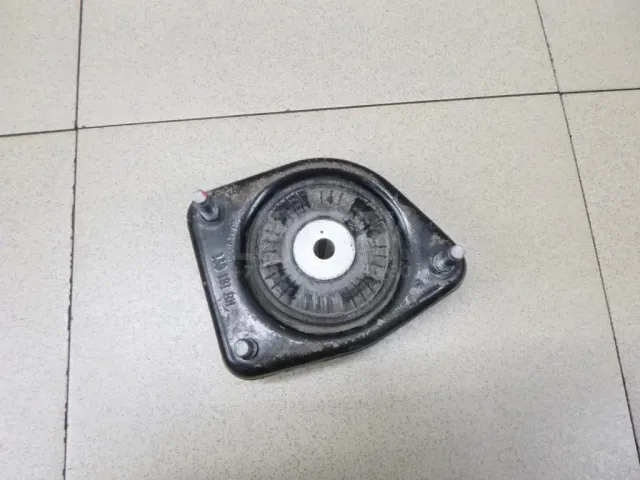 Опора заднего амортизатора для  GM Pontiac Vibe 2002-2007