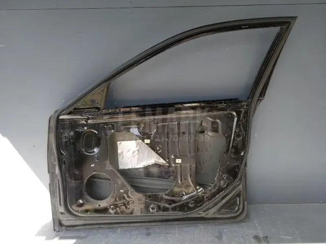 Дверь передняя правая для  Ford Mondeo III 2000-2007