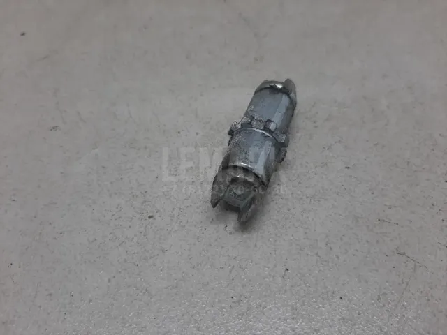 Винт регулировки колодок ручного тормоза для  Audi A3 (8L1) 1996-2003