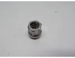 Гайка колеса