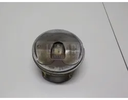 Поршень