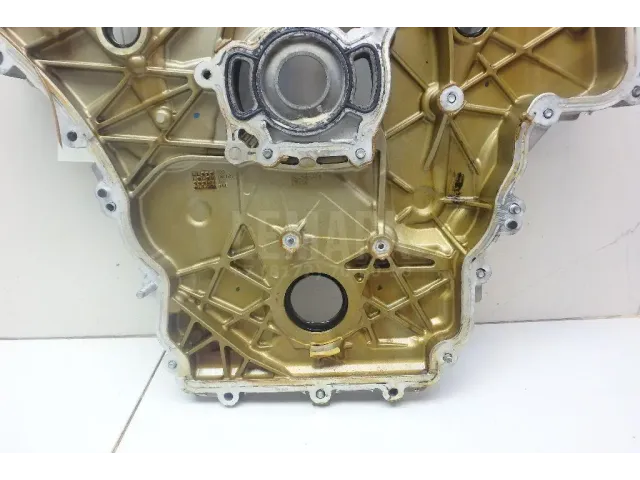 Крышка двигателя передняя для  BMW X5 F15/F85 2013-2018