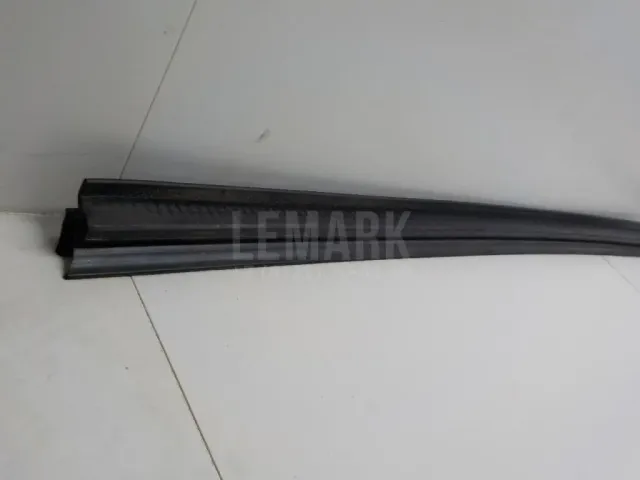 Уплотнитель стекла двери для  Honda Accord VIII 2008-2015