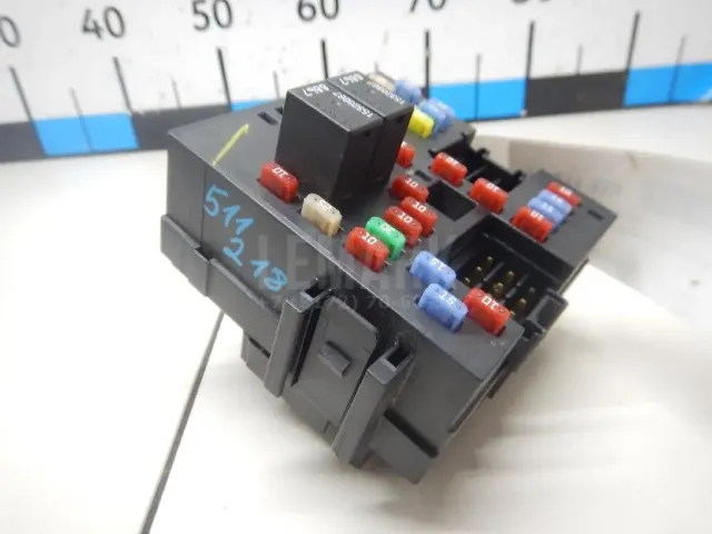 Блок предохранителей для  Citroen C5 2001-2004
