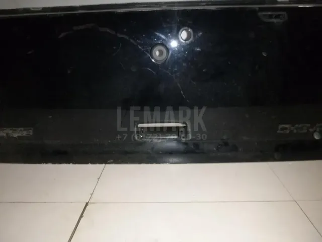 Дверь багажника