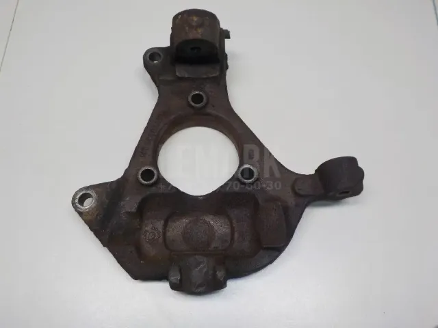Кулак поворотный передний левый для  Ford Fiesta 2001-2008