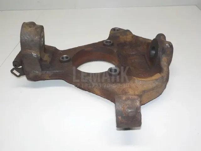 Кулак поворотный передний правый для  Dodge Journey 2008-2020