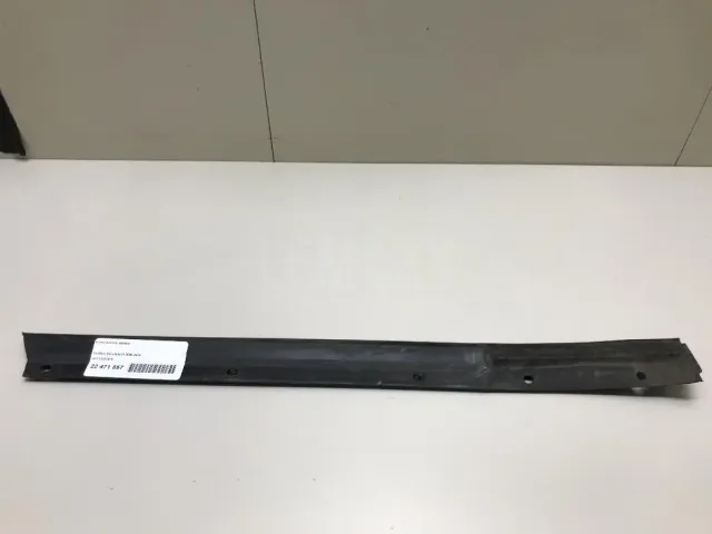 Уплотнитель двери для  Chery Amulet (A15) 2006-2012