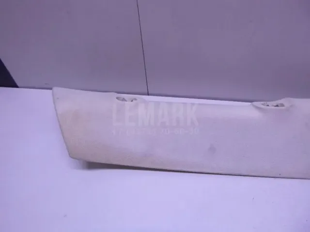 Обшивка стойки для  Cadillac Escalade II 2000-2006