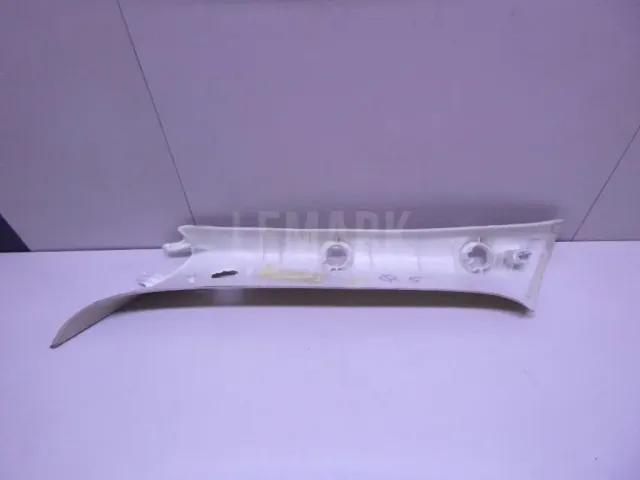 Обшивка стойки для  Cadillac Escalade II 2000-2006