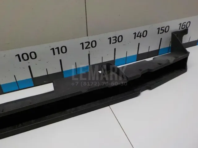 Кронштейн переднего бампера для  BMW X1 E84 2009-2015