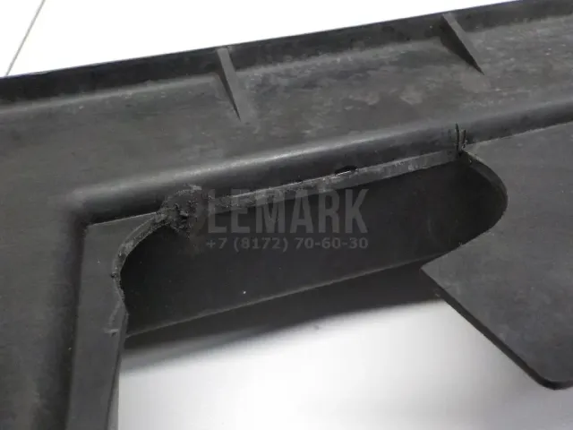 Кронштейн переднего бампера для  BMW X1 E84 2009-2015