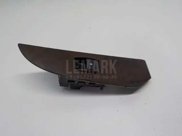 Накладка блока управления стеклоподъемниками